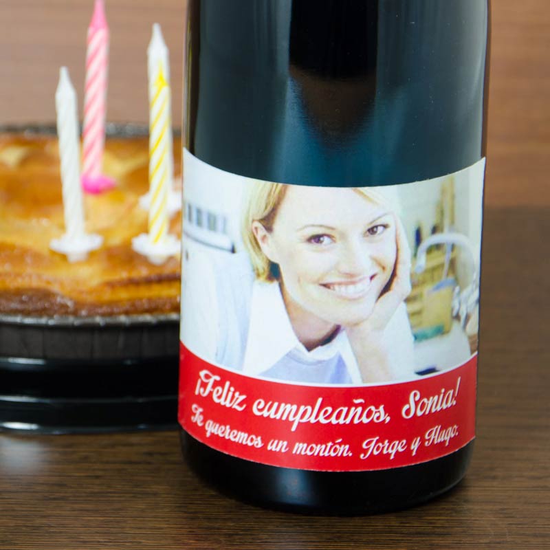 Regalos personalizados: Bebidas personalizadas: Botella de vino para cumpleaños con foto