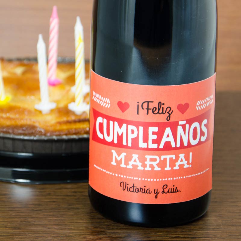 Regalos personalizados: Bebidas personalizadas: Botella de vino para cumpleaños con nombre