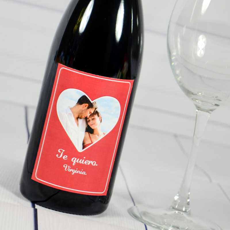 Regalos personalizados: Bebidas personalizadas: Botella de vino para enamorados