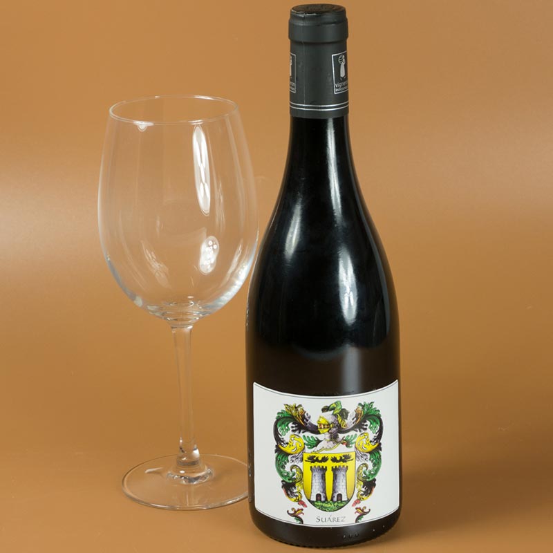 Regalos personalizados: Bebidas personalizadas: Botella de vino personalizada con escudo