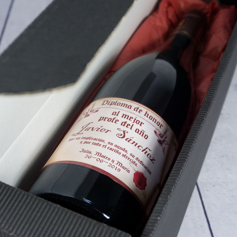 Regalos personalizados: Bebidas personalizadas: Botella de vino personalizada 'Diploma de honor'