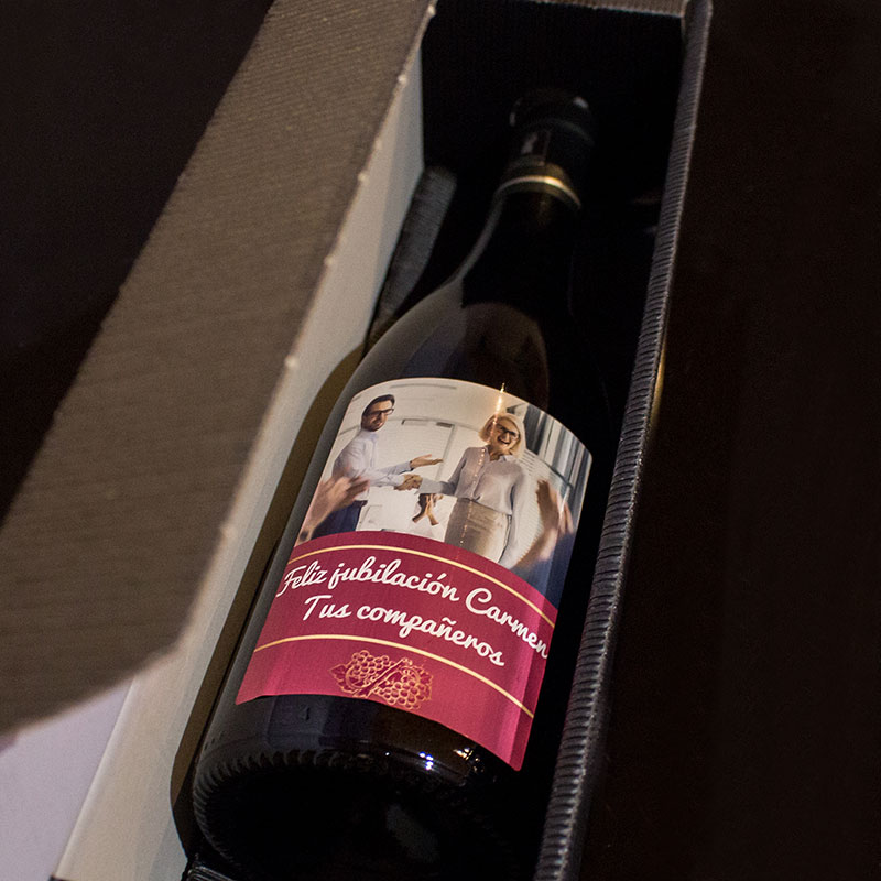 Regalos personalizados: Bebidas personalizadas: Botella de vino personalizada jubilación