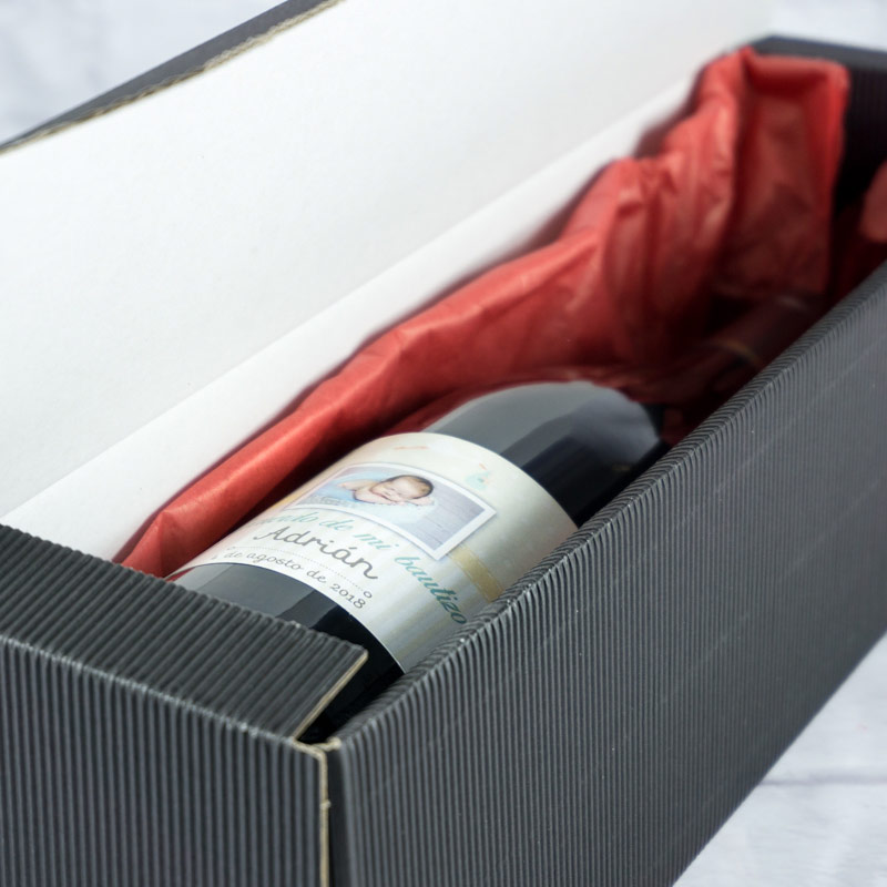 Regalos personalizados: Bebidas personalizadas: Botella de vino personalizada para bautizos