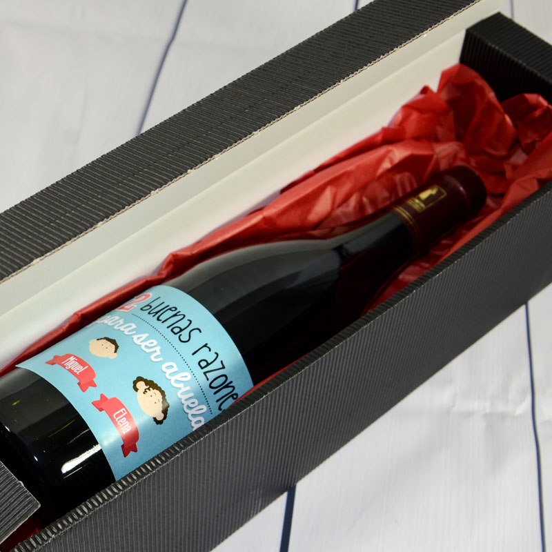 Regalos personalizados: Bebidas personalizadas: Botella de vino razones para ser abuela