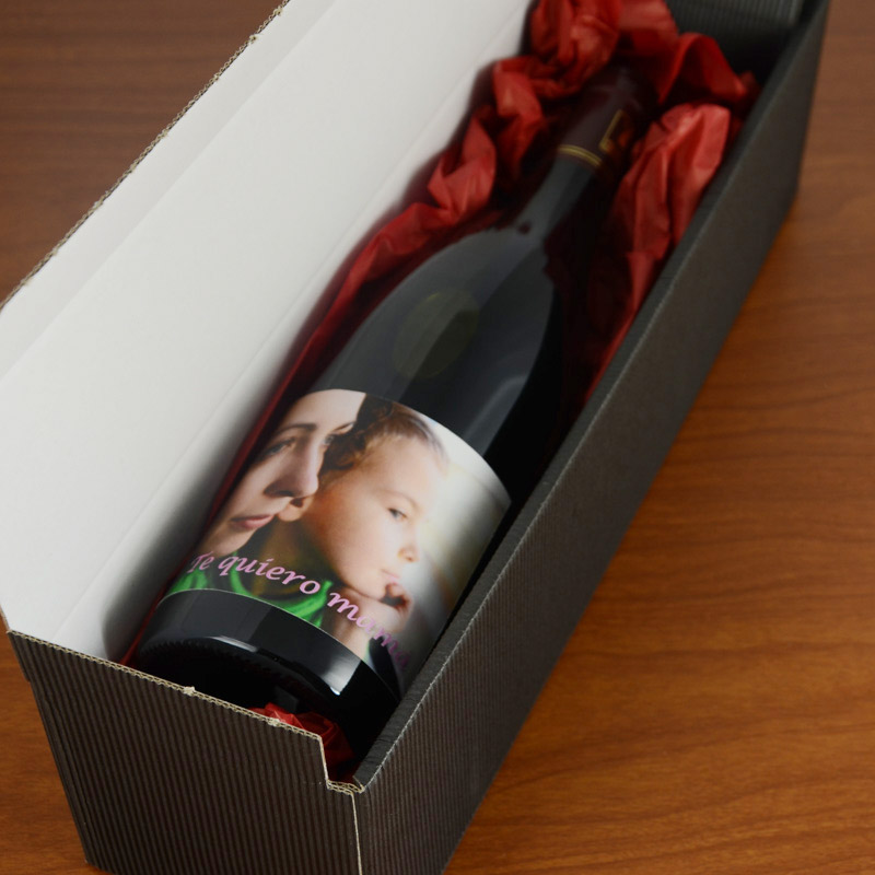 Regalos personalizados: Bebidas personalizadas: Botella de vino te quiero con foto