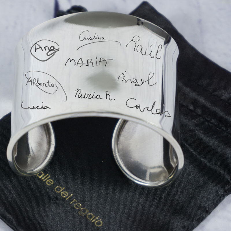 Regalos personalizados: Joyas personalizadas: Brazalete de plata personalizado para profe Regalos personalizados: Joyas personalizadas: Brazalete de plata personalizado para profe