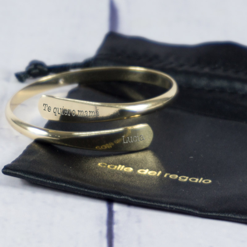 Regalos personalizados: Joyas personalizadas: Brazalete dorado grabado