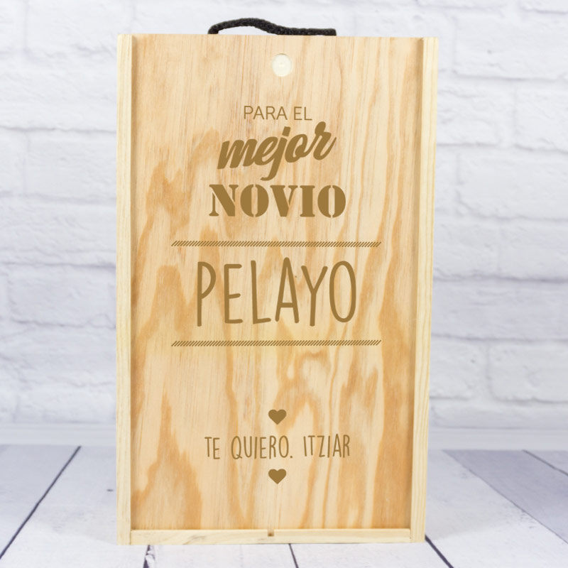 Regalos personalizados: Regalos con nombre: Caja botella de vino para el mejor novio