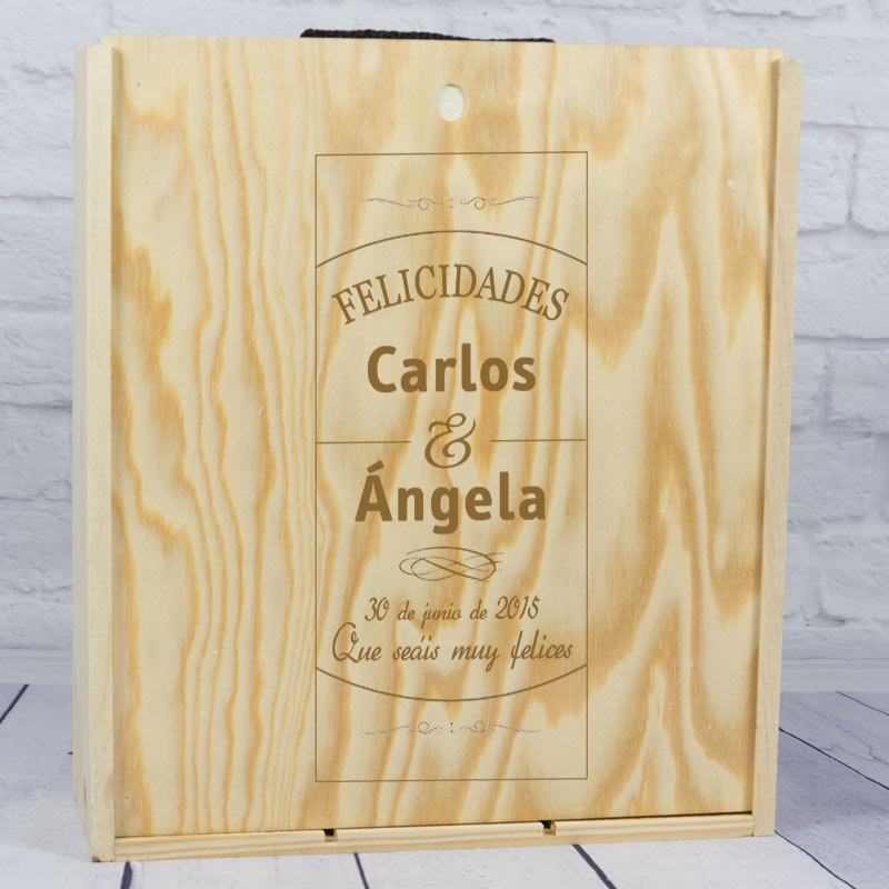 Regalos personalizados: Regalos con nombre: Caja botella de vino para pareja