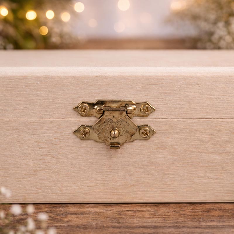 Regalos personalizados: Regalos con nombre: Caja de madera personalizada con nombre