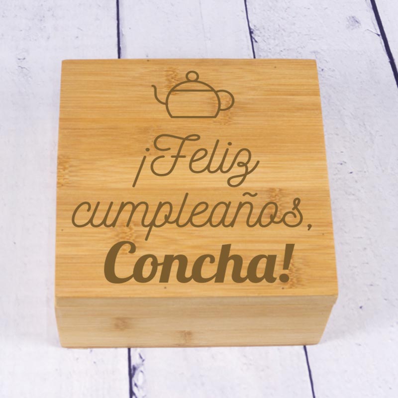 Regalos personalizados: Regalos con nombre: Caja de té grabada para cumpleaños en Bambú