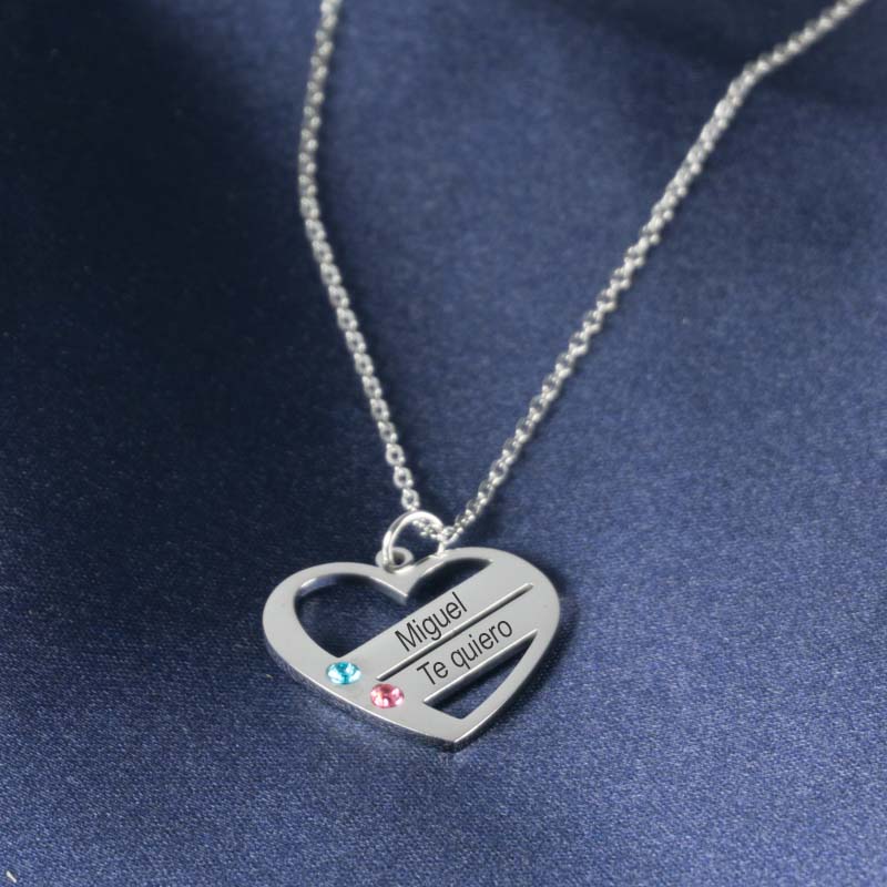 Regalos personalizados: Joyas personalizadas: Colgante corazón con cristales personalizado