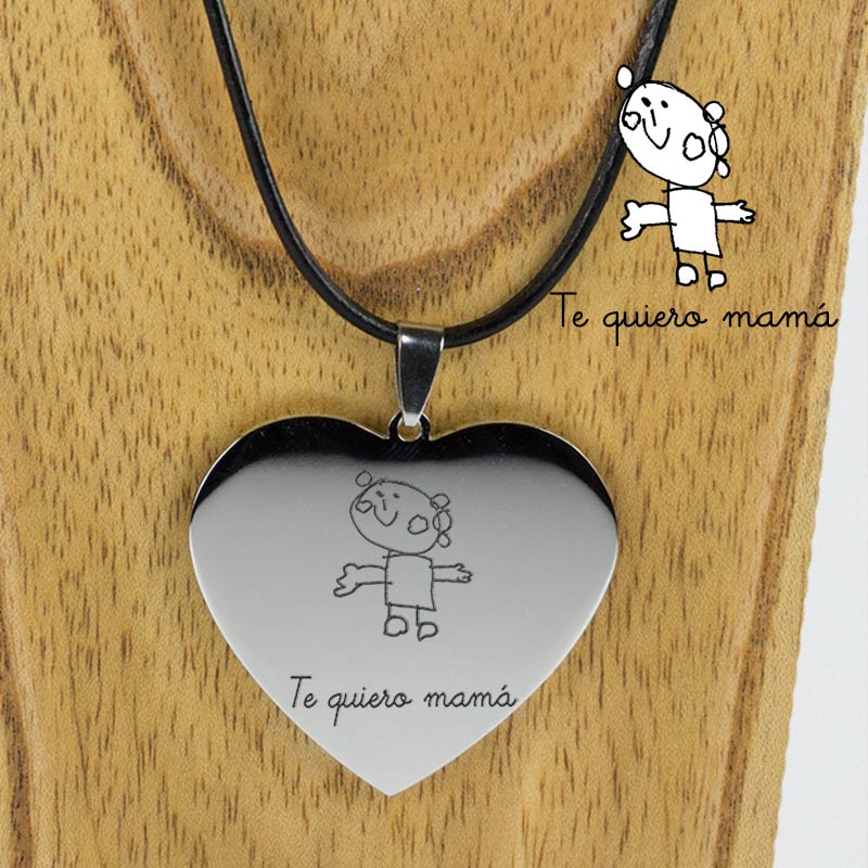 Regalos personalizados: Joyas personalizadas: Colgante coraz&oacute;n con el dibujo de tu hijo grabado