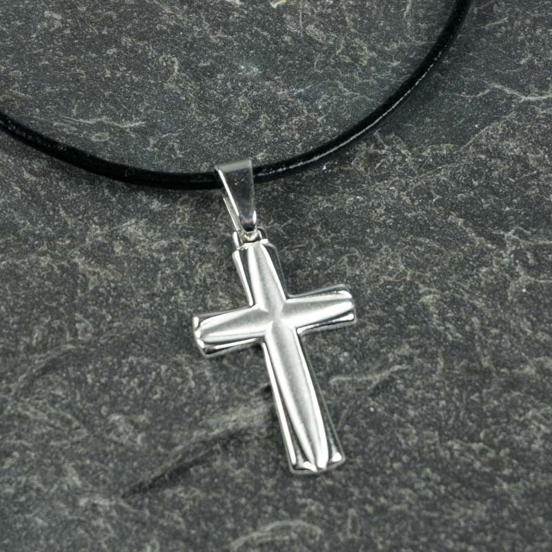 Regalos personalizados: Joyas personalizadas: Colgante cruz de plata personalizada