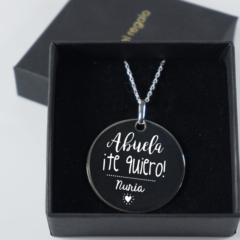 Regalos personalizados: Joyas personalizadas: Colgante de plata grabado Abuela ¡Te quiero!