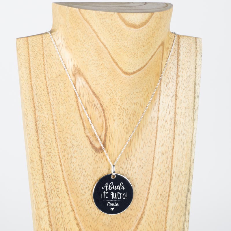 Regalos personalizados: Joyas personalizadas: Colgante de plata grabado Abuela &iexcl;Te quiero!