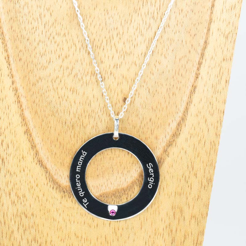 Regalos personalizados: Joyas personalizadas: Colgante ficha de plata con Swarovski