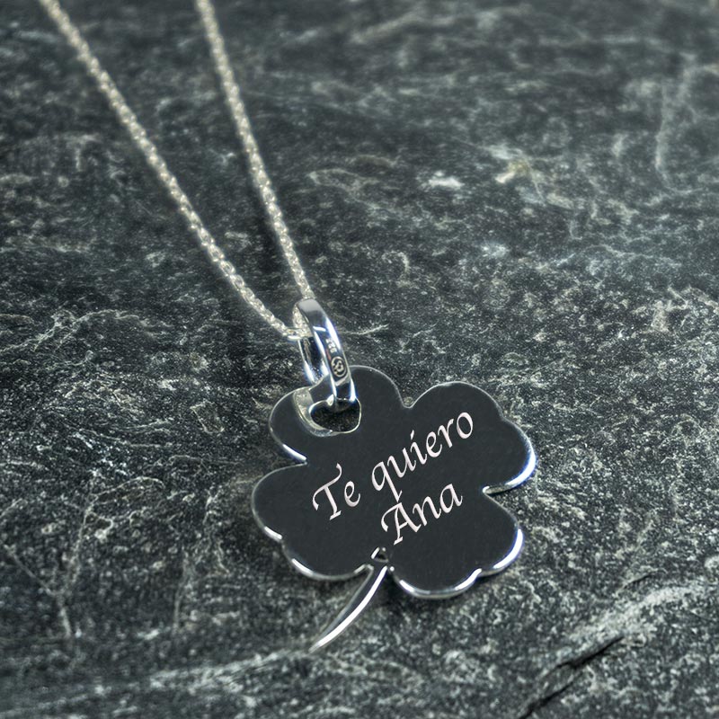 Regalos personalizados: Joyas personalizadas: Colgante de plata gran trébol