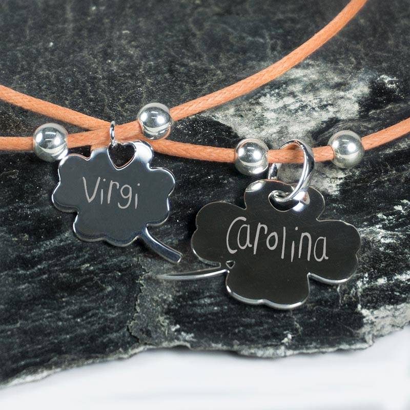 Regalos personalizados: Joyas personalizadas: Colgante trébol madre e hija personalizado