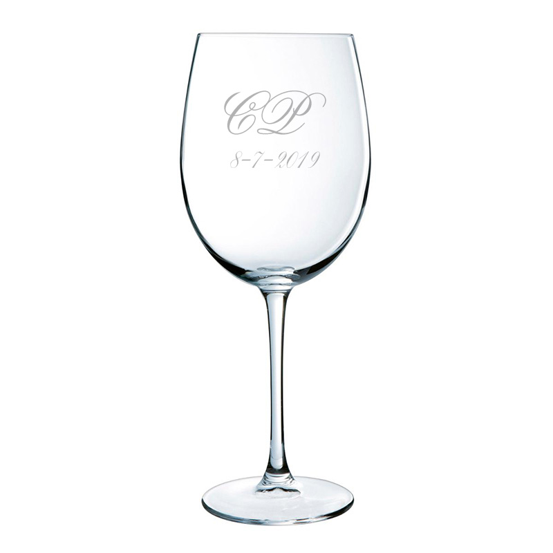 Regalos personalizados: Cristalería personalizada: Copa de vino con iniciales grabadas