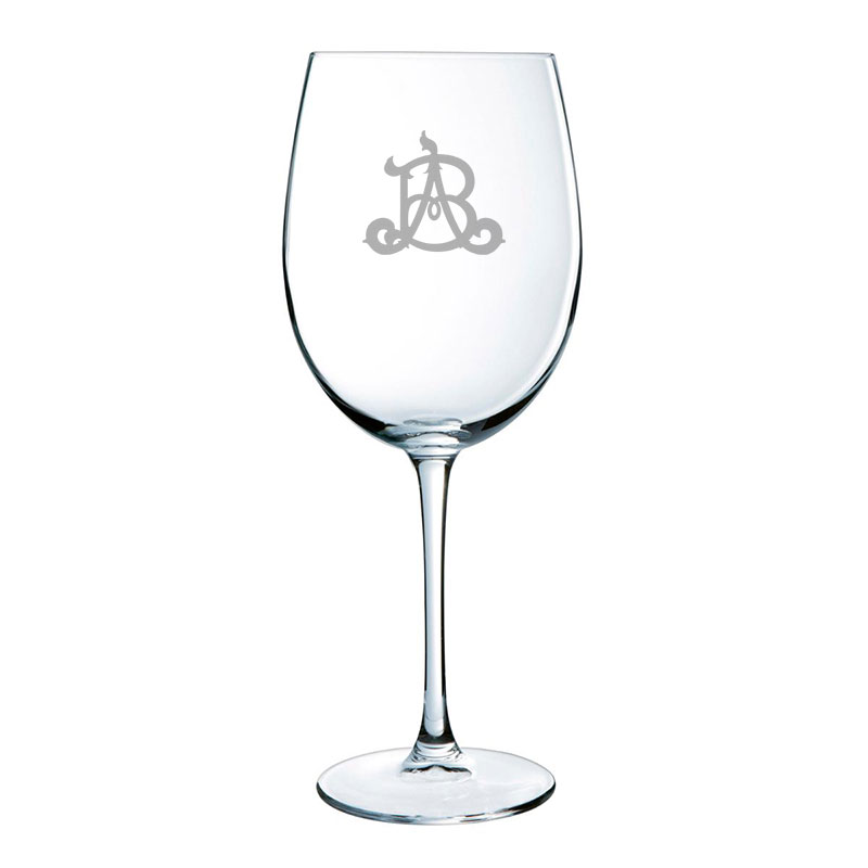 Regalos personalizados: Cristaler&iacute;a personalizada: Copa de vino con monograma grabado