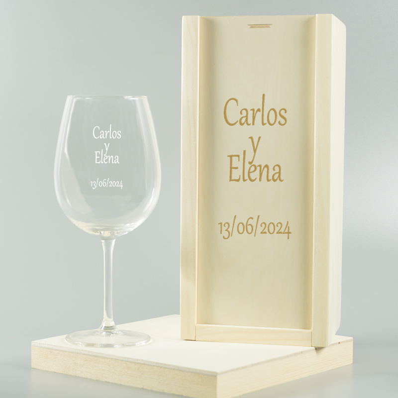 Regalos personalizados: Cristalería personalizada: Copa de vino grabada