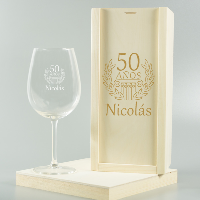 Regalos personalizados: Bebidas personalizadas: Copa de vino grabada para cumpleaños