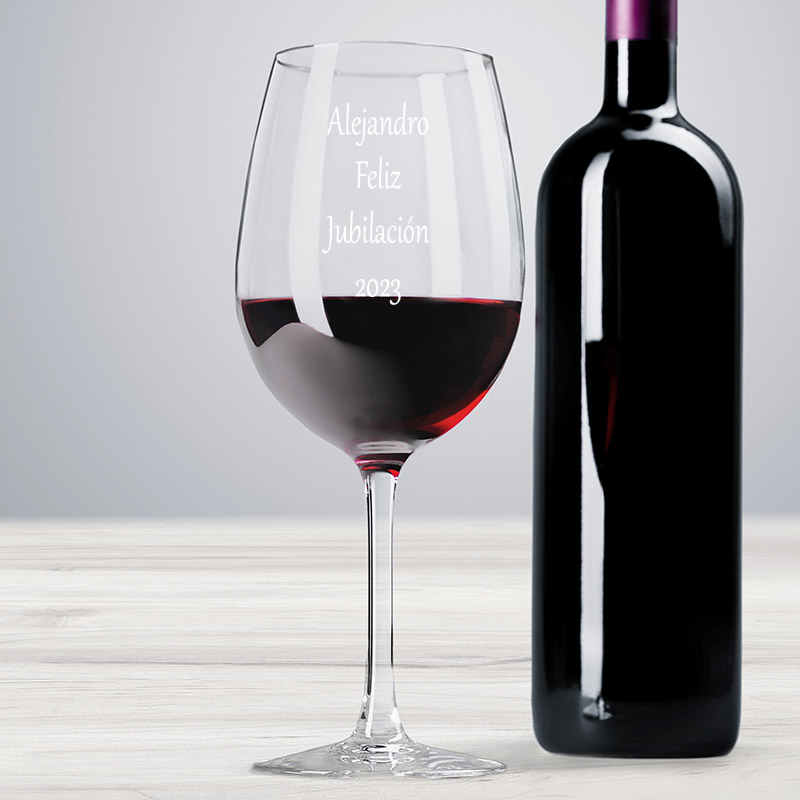 Regalos personalizados: Bebidas personalizadas: Copa de vino grabada para jubilación