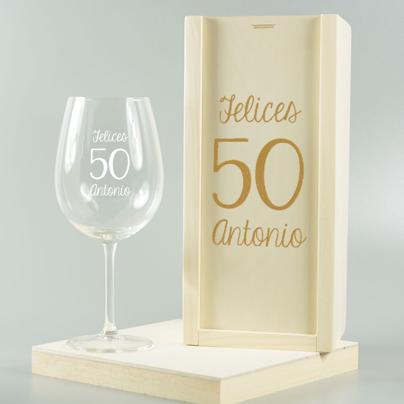 Regalos personalizados: Cristalería personalizada: Copa de vino para cumpleaños grabada