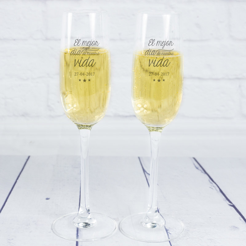 Regalos personalizados: Cristalería personalizada: Copas de cava grabadas para Boda