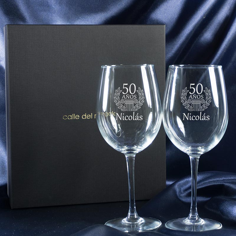 Regalos personalizados: Cristalería personalizada: Copas de vino grabadas para cumpleaños