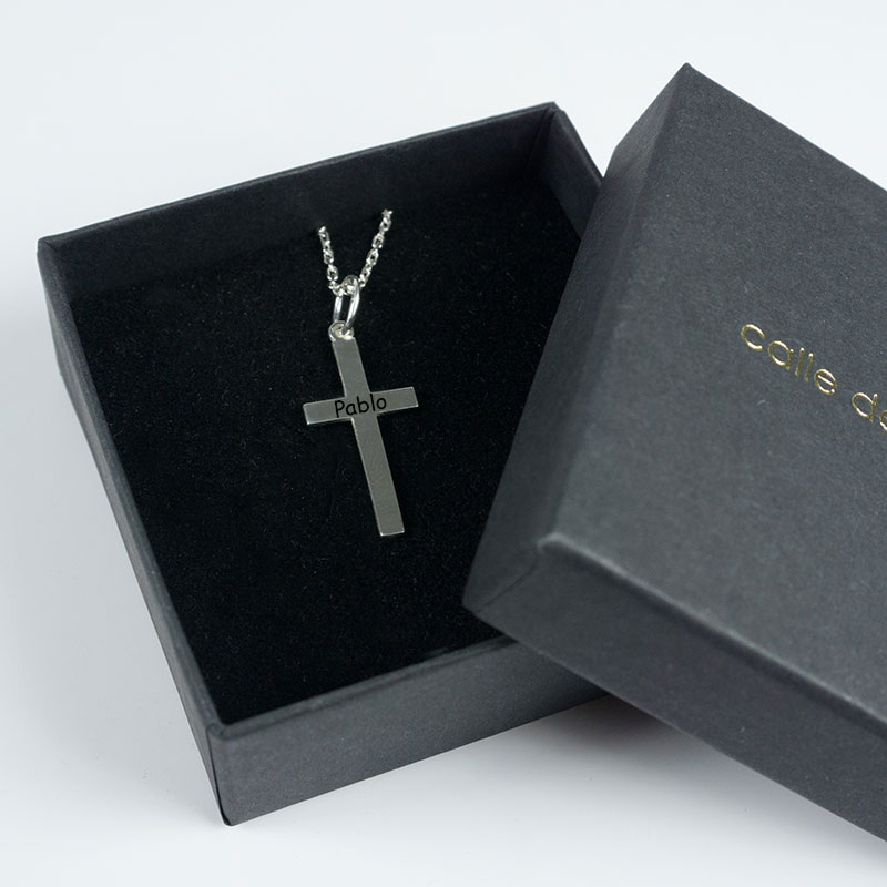 Regalos personalizados: Joyas personalizadas: Cruz de plata personalizada