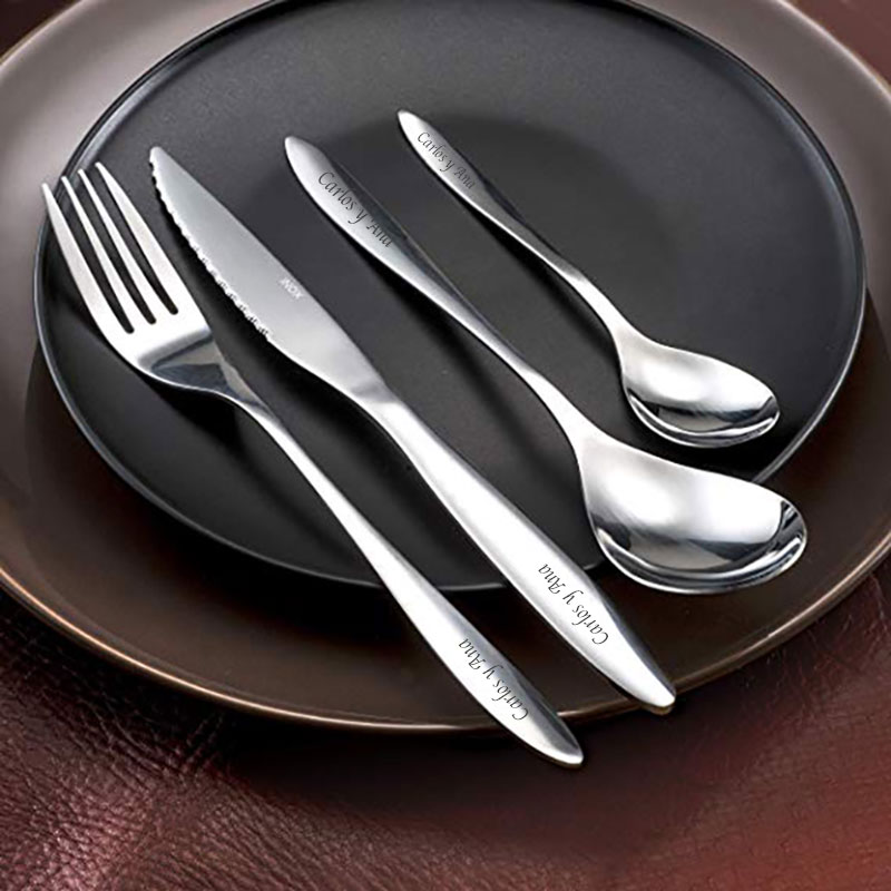 Regalos personalizados: Cubiertos personalizados: Cuberter&iacute;a personalizada con monograma