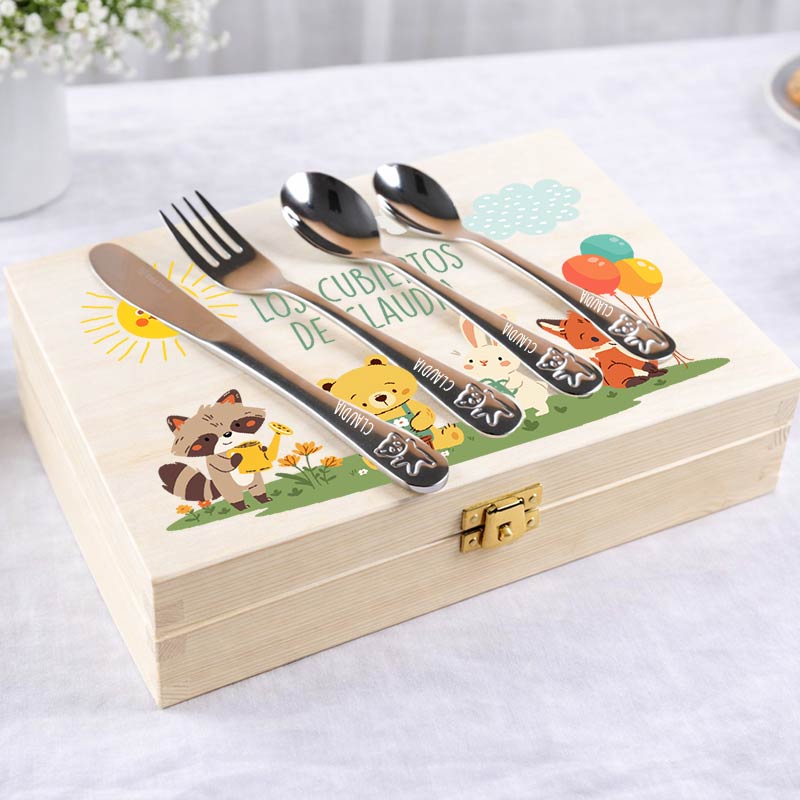 Regalos personalizados: Cubiertos personalizados: Cubiertos infantiles personalizados en caja de madera Regalos personalizados: Cubiertos personalizados: Cubiertos infantiles personalizados en caja de madera