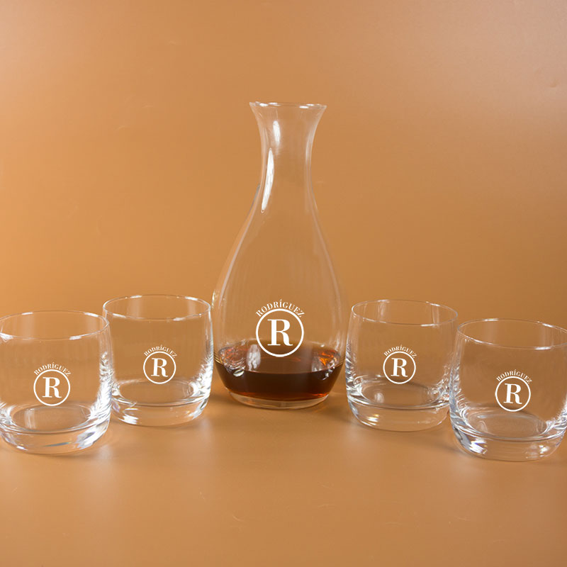 Regalos personalizados: Cristalería personalizada: Decantador y vasos de whisky personalizado