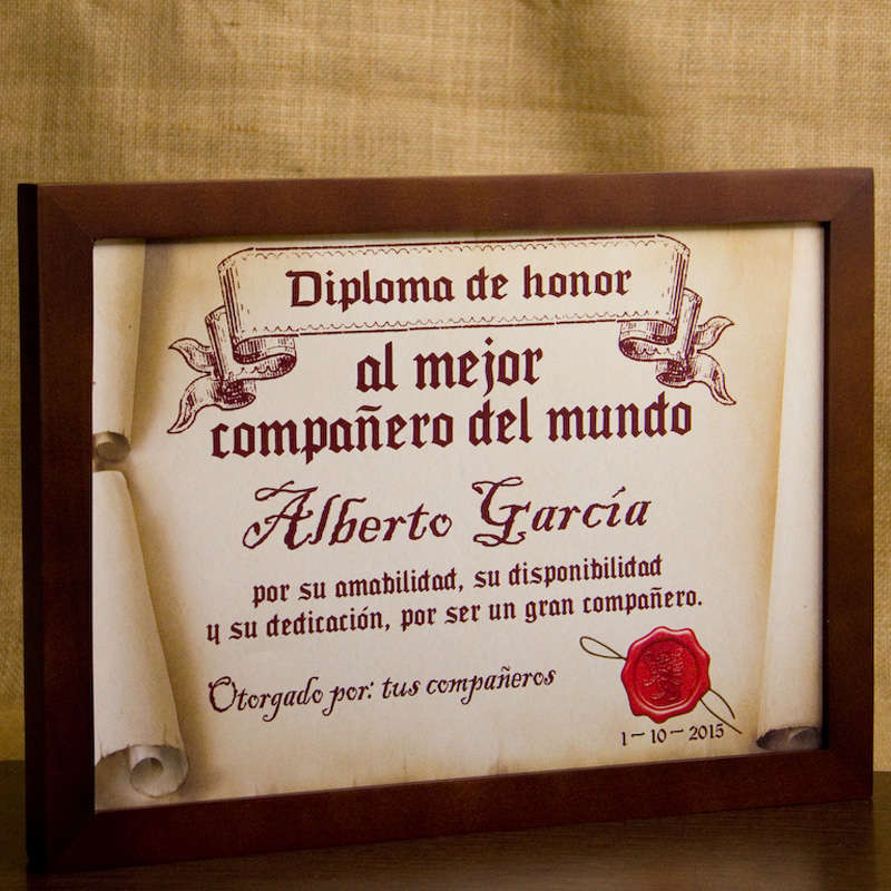 Regalos personalizados: Diseño y decoración: Diploma pergamino al mejor compañero