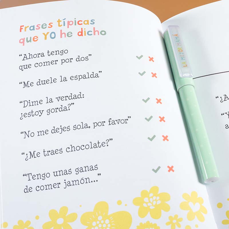 Regalos personalizados: Regalos con nombre: Pack 'El libro de mi bebé' y tarjeta personalizada