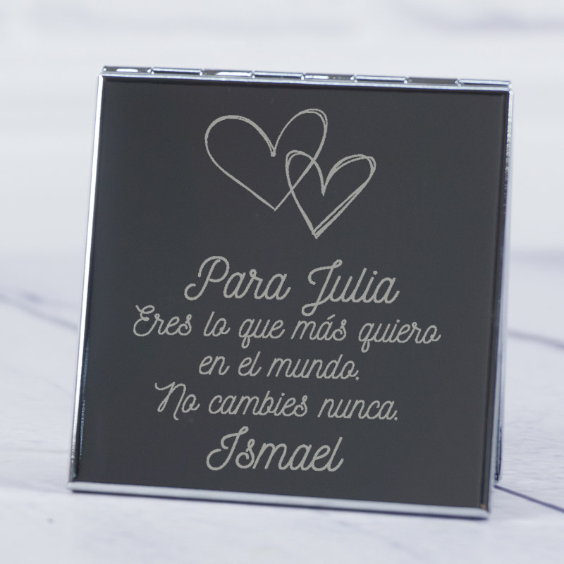 Regalos personalizados: Regalos con nombre: Espejo grabado corazones