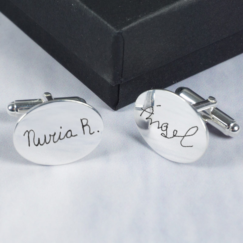 Regalos personalizados: Regalos con nombre: Gemelos de plata grabados con tu letra