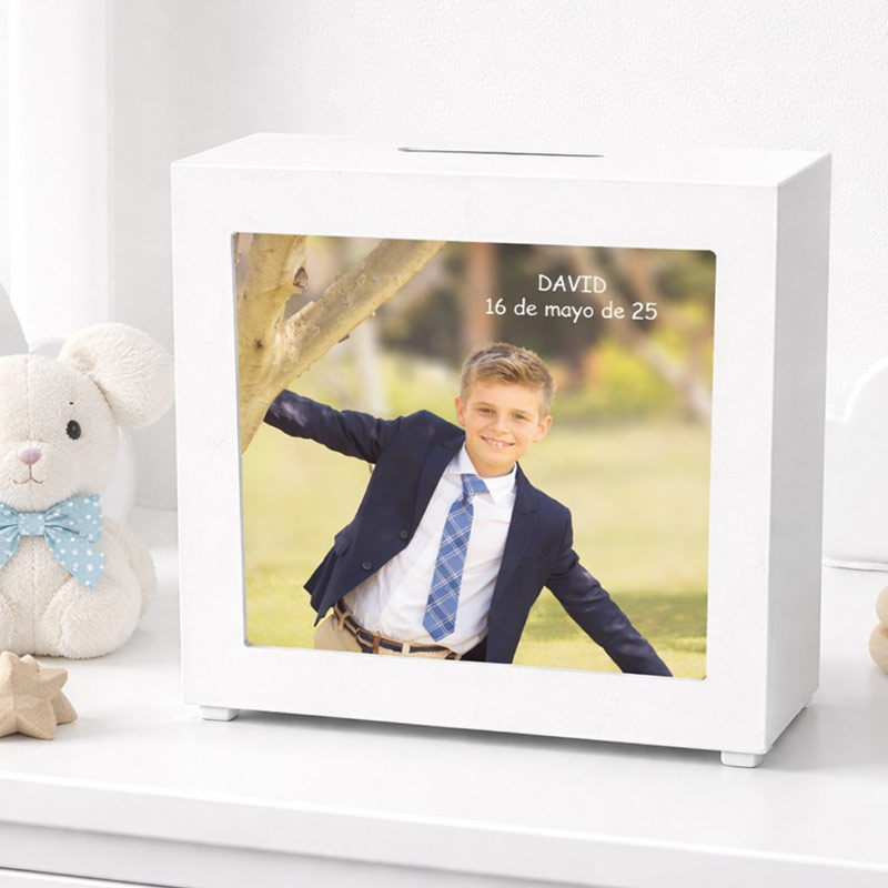 Regalos personalizados: Regalos con fotos: Hucha de madera personalizada para Comuni&oacute;n