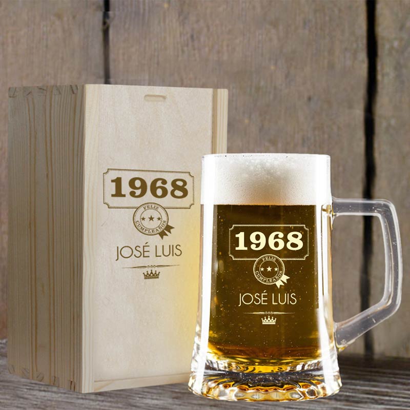 Regalos personalizados: Regalos con nombre: Jarra de cerveza año de nacimiento con estuche