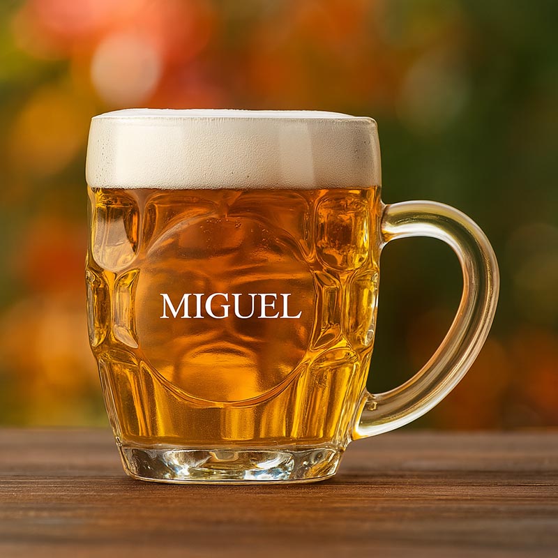 Regalos personalizados: Cristalería personalizada: Jarra de cerveza con nombre grabado
