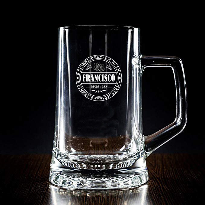 Regalos personalizados: Cristalería personalizada: Jarra de cerveza con sello grabado
