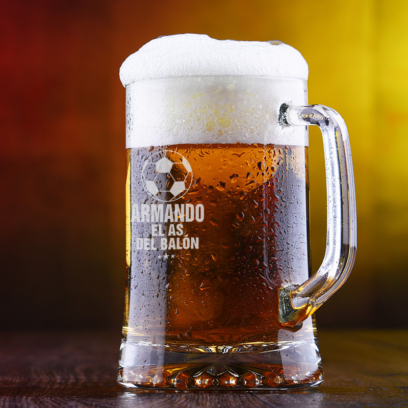 Regalos personalizados: Cristalería personalizada: Jarra de cerveza "El as del balón"