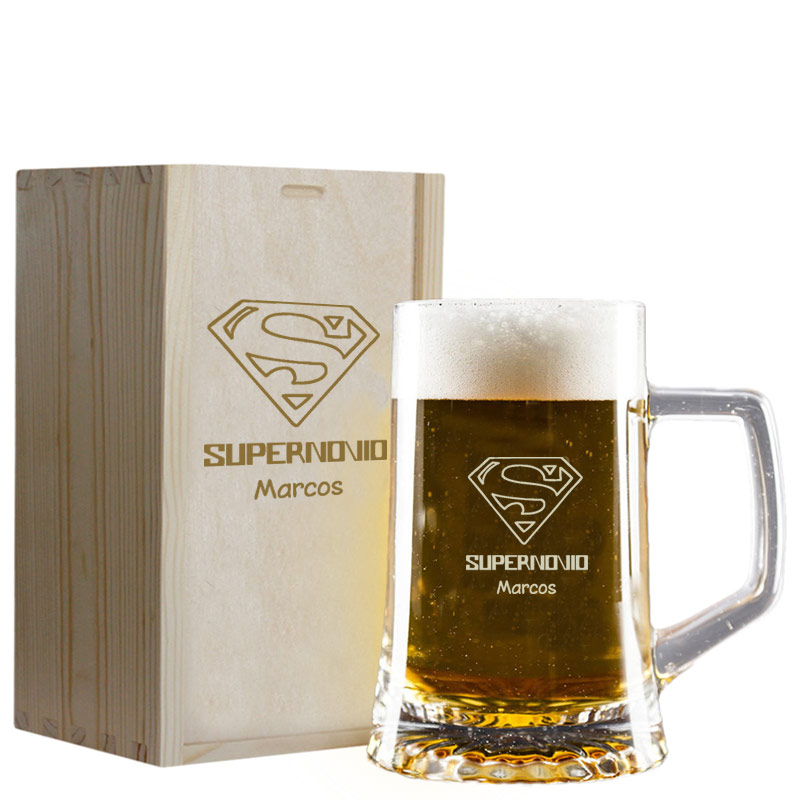 Regalos personalizados: Cristalería personalizada: Jarra de cerveza en estuche Supernovio grabado