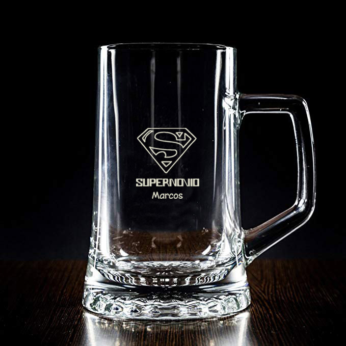 Regalos personalizados: Cristalería personalizada: Jarra de cerveza en estuche Supernovio grabado