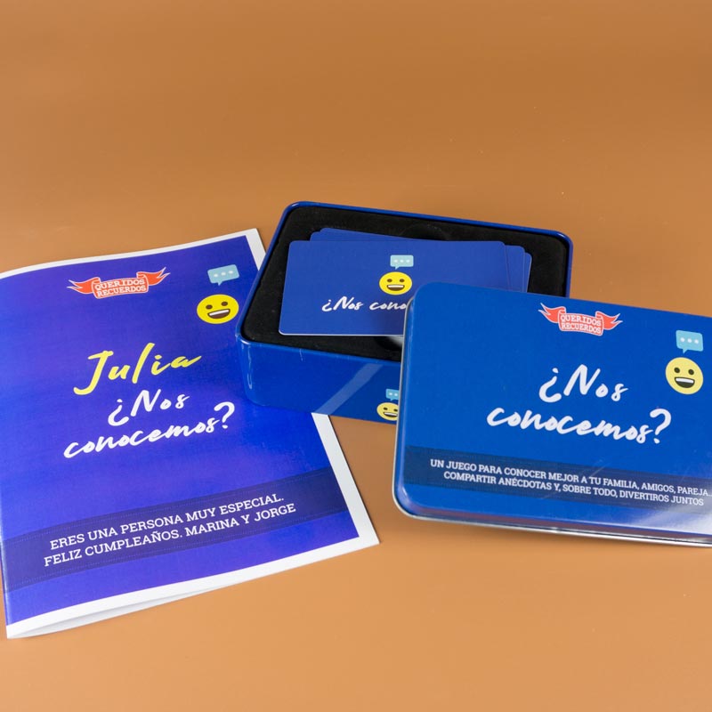 Regalos personalizados: Regalos con nombre: Juego ¿Nos conocemos? con tarjeta personalizada