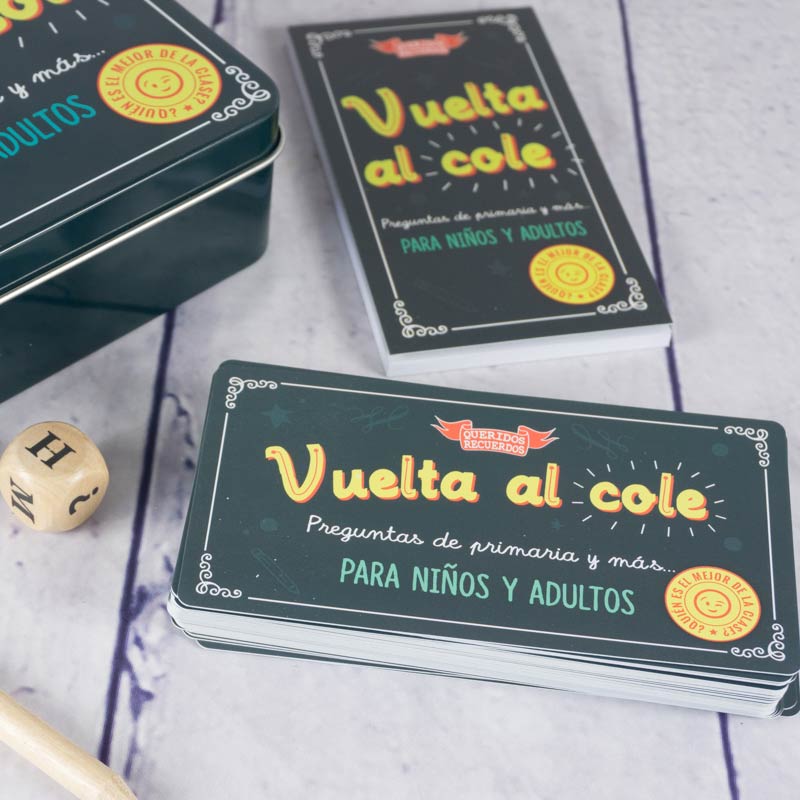 Regalos personalizados: Kits regalo: Juego 'Vuelta al cole' para familias con tarjeta