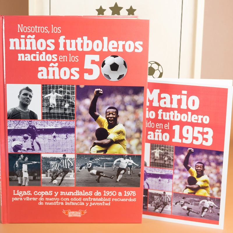 Regalos personalizados: Libros personalizados: Kit futbolero para nostálgico: camiseta antigua y libro de fútbol