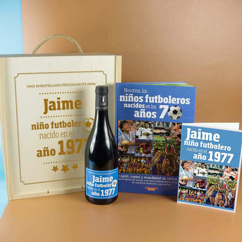 Kit futbolero 'libro y botella de vino' personalizada de los 70